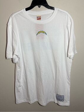 Men’s NWT XL White Ultra Game NFL LA Chargers Embroidered Sporty Game Day Shirt